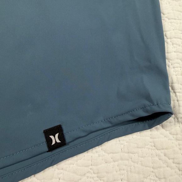 NWT Hurley Mens Performance Long Sleeve Button Up Shirt XL Blue Moisture Wicking - Picture 10 of 11